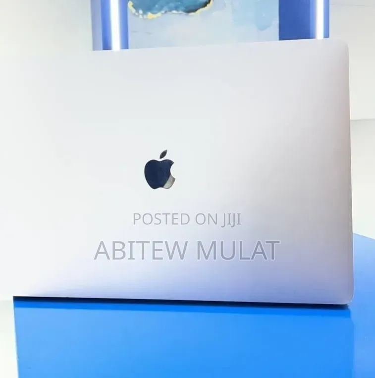 New Laptop Apple MacBook Pro 2019 16GB Intel Core i9 SSD 1T