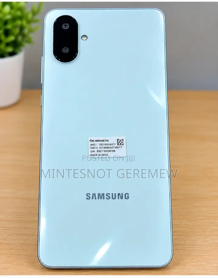 Samsung Galaxy M06 5G 128 GB Silver