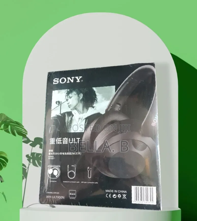 SONY ULT Power Sound Headset – Deep Bass Lovers' Choice.