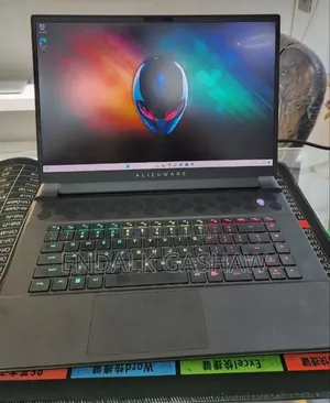 New Laptop Alienware M16 R1 16GB AMD Ryzen 9 SSD 1T
