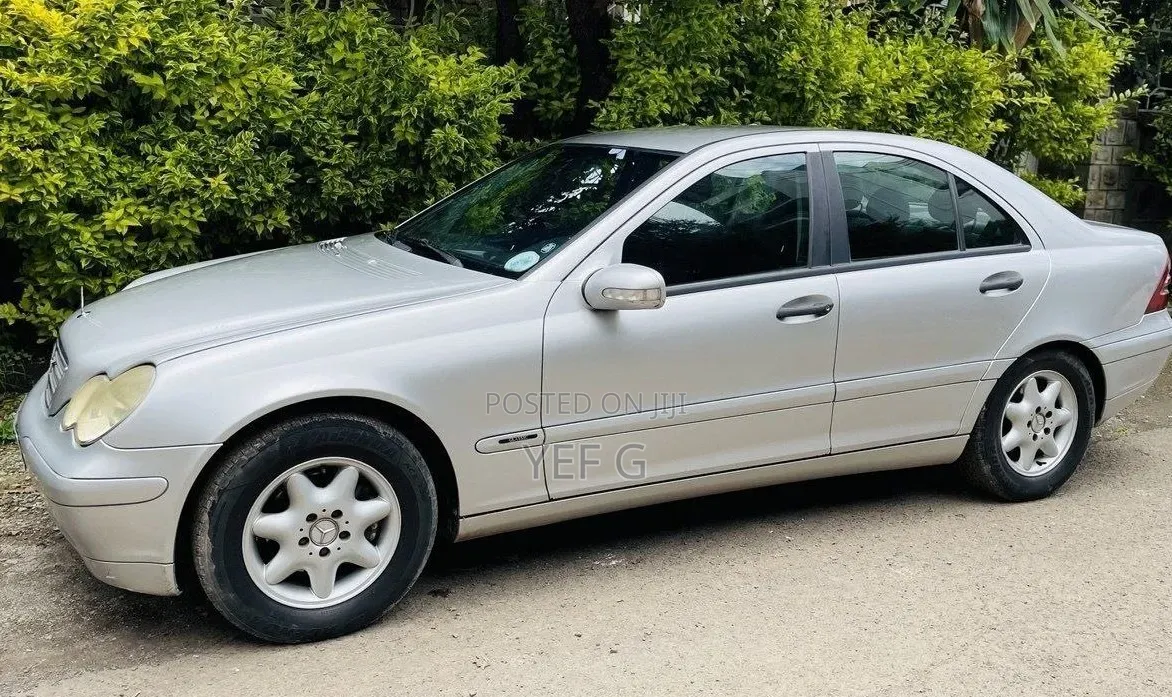 Mercedes-Benz C200 2002