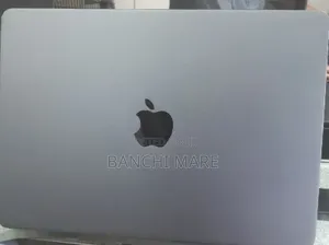 New Laptop Apple MacBook Air 2024 M3 24GB Apple M3 SSD 512GB