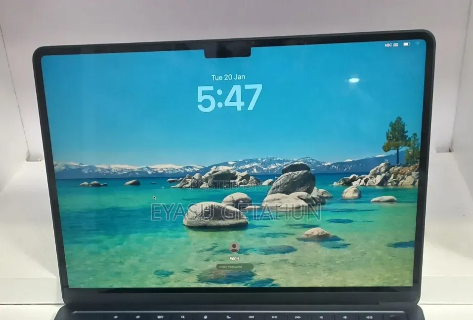 New Laptop Apple MacBook Air 2022 M2 8GB Apple M2 SSD 256GB