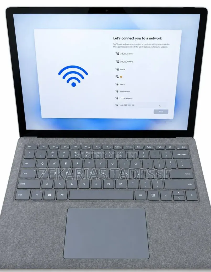 New Laptop Microsoft Surface Laptop 4 8GB AMD Ryzen 5 SSD 256GB