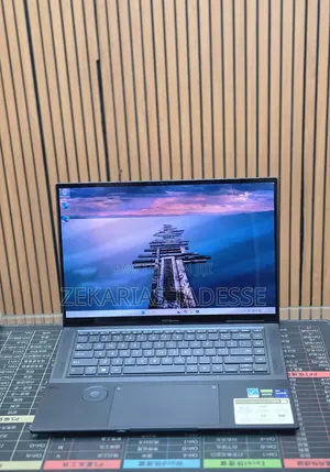 New Laptop Asus Zenbook 15 OLED 32GB Intel Core i9 SSD 1T