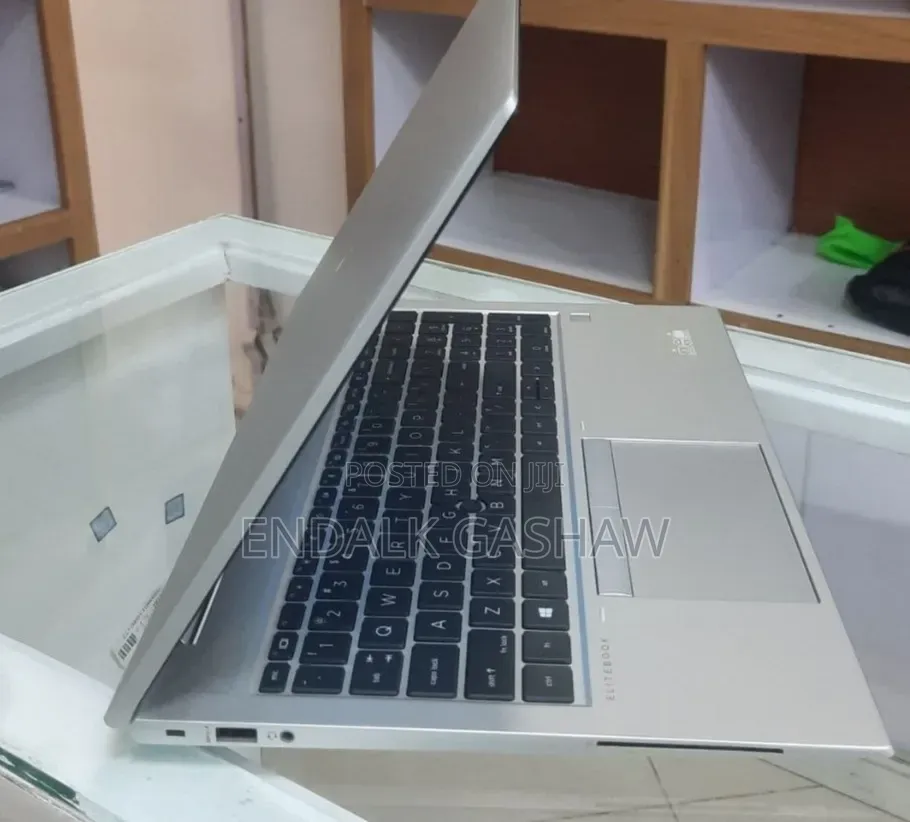 New Laptop HP EliteBook 850 G8 16GB Intel Core i7 SSD 512GB