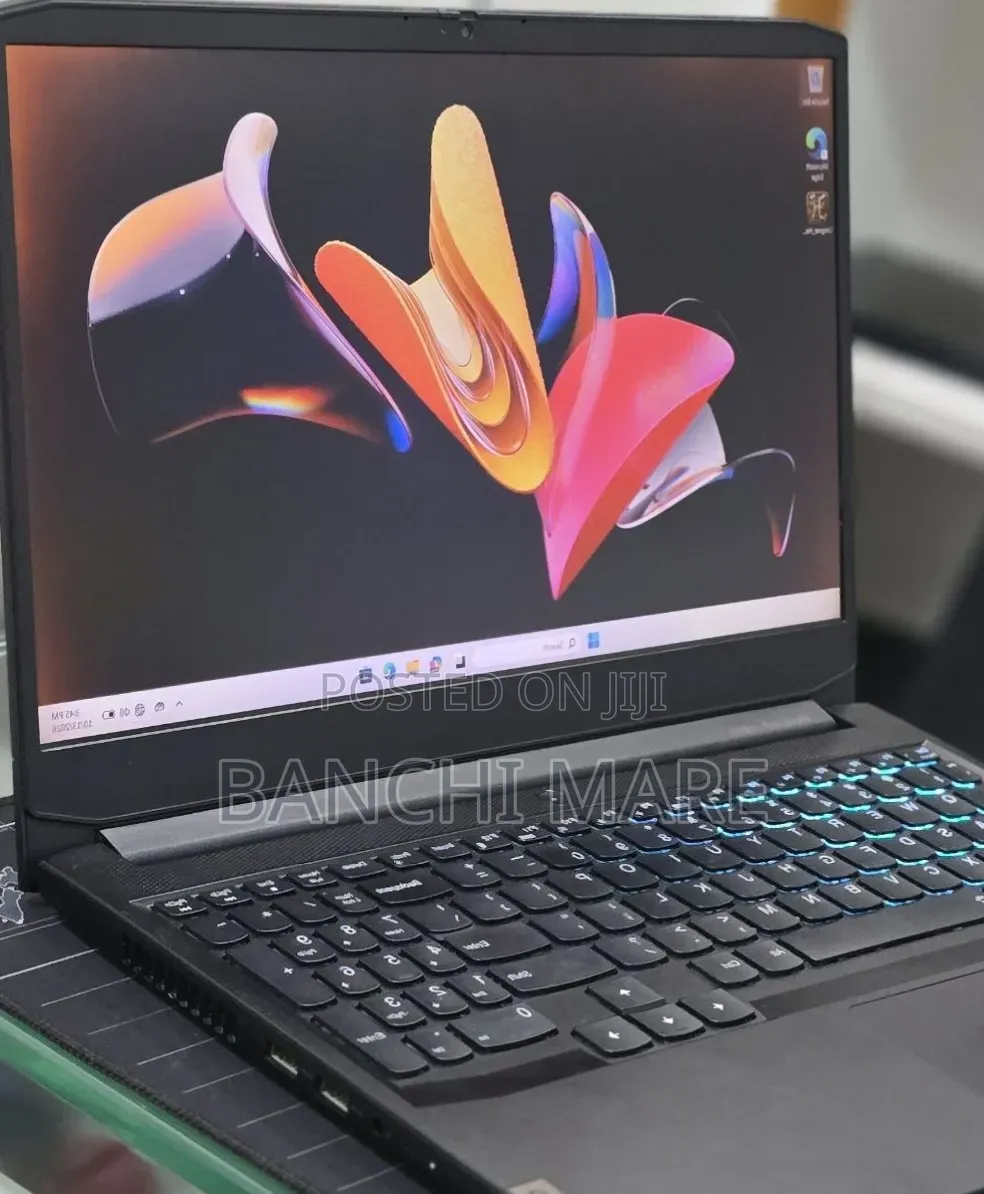 New Laptop Lenovo Ideapad 3 8GB Intel Core i5 SSD 512GB