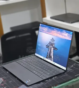 New Laptop Dell XPS 13 16GB Intel Core i7 SSD 512GB