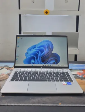 New Laptop HP EliteBook 640 G10 16GB Intel Core i7 SSD 1T