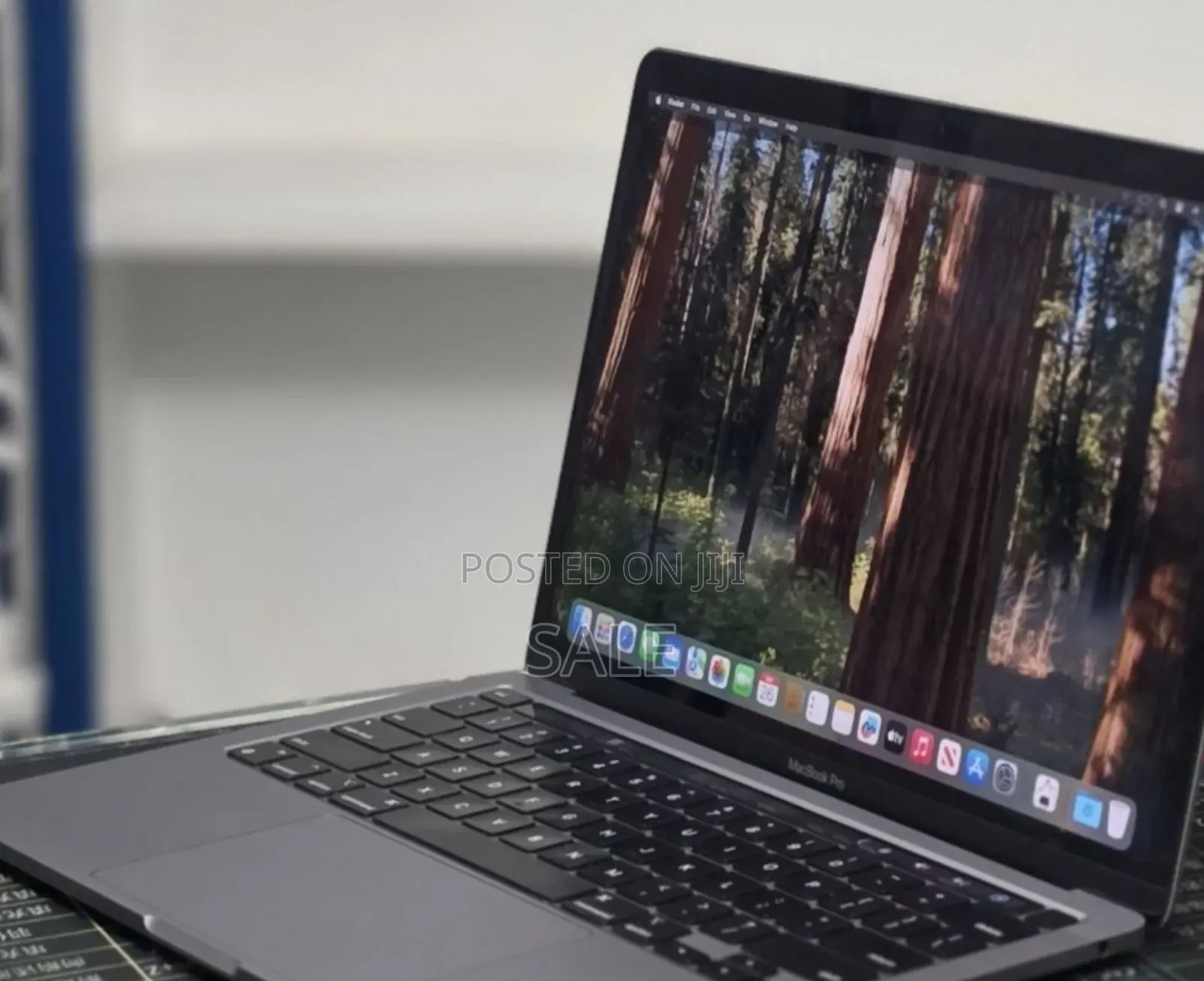 New Laptop Apple MacBook Pro 2021 M1 32GB Apple M1 SSD 1T