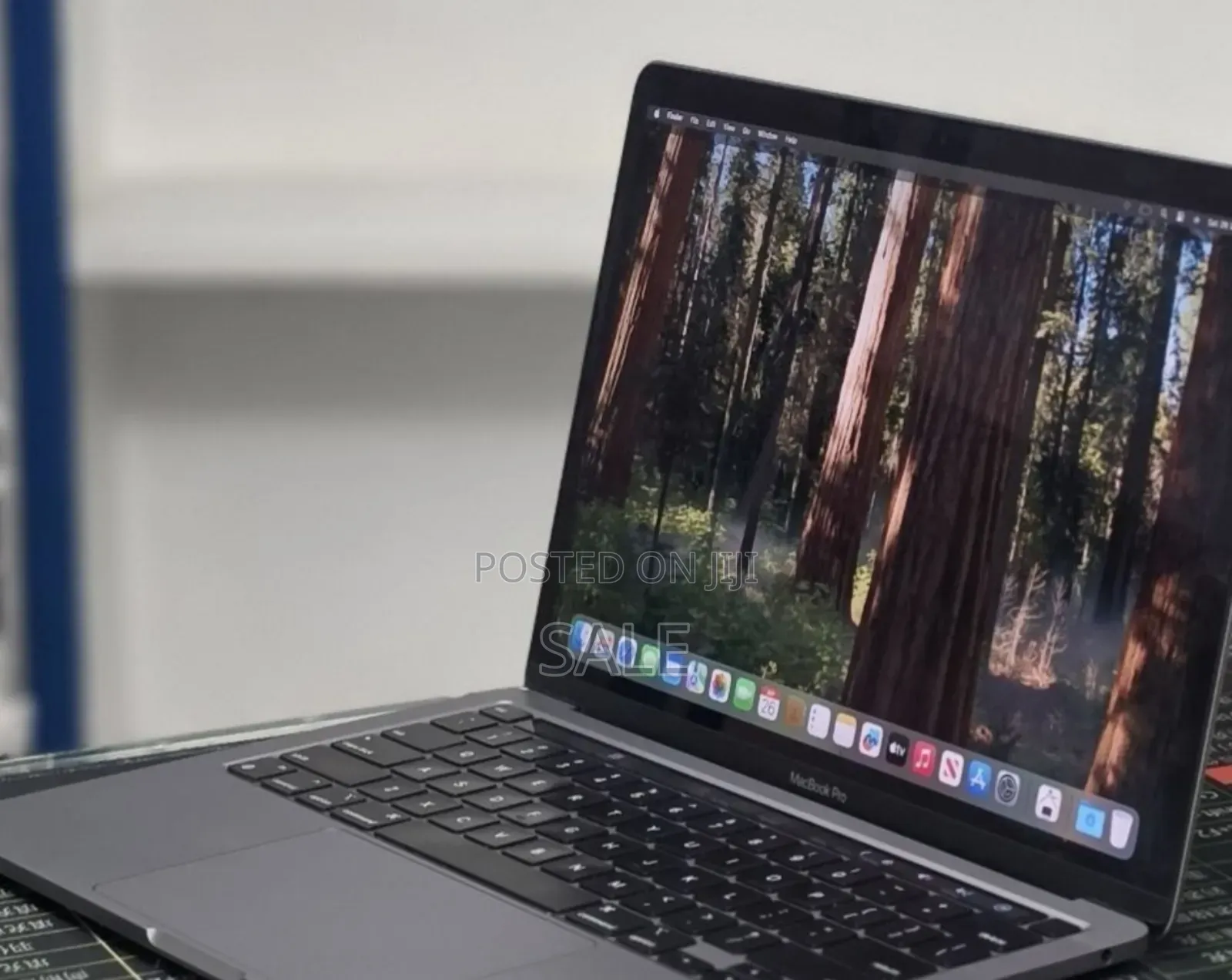 New Laptop Apple MacBook Pro 2021 M1 32GB Apple M1 SSD 1T
