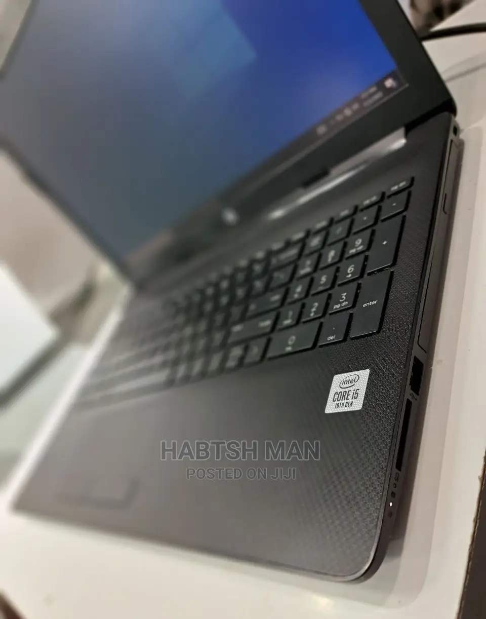 New Laptop HP Stream Notebook 8GB Intel Core I5 SSHD (Hybrid) 1T