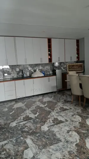 8bdrm House in ደርቤ, Addis Ketema for sale