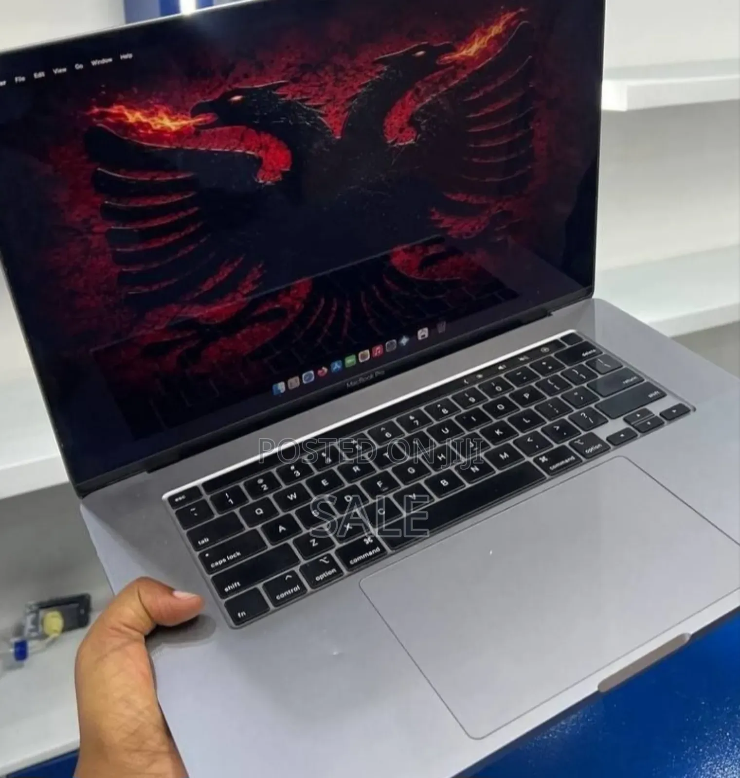 New Laptop Apple MacBook Pro 2019 16GB Apple M1 Pro SSD 1T