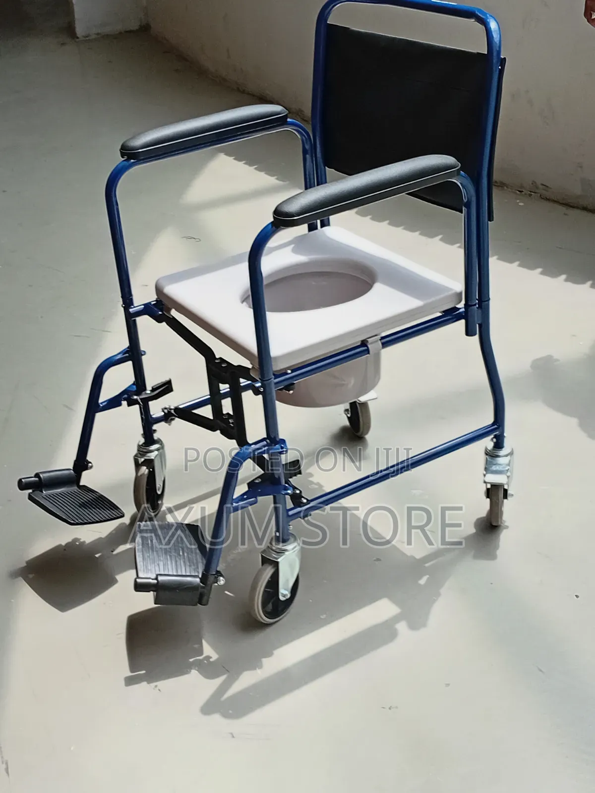 ለአረጋውያን የሚሆን የሽንት ቤት ወንበር – Commode Chair for Elderly