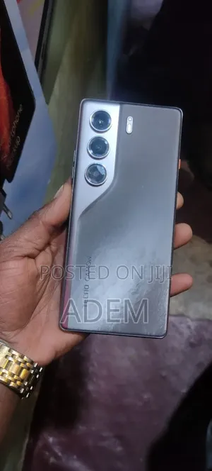 Tecno Spark 40 256 GB Blue