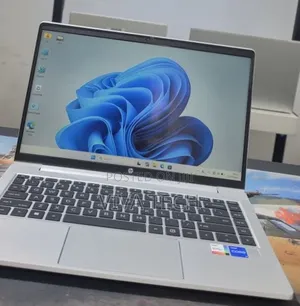 New Laptop HP EliteBook 640 G10 16GB Intel Core i7 SSD 1T