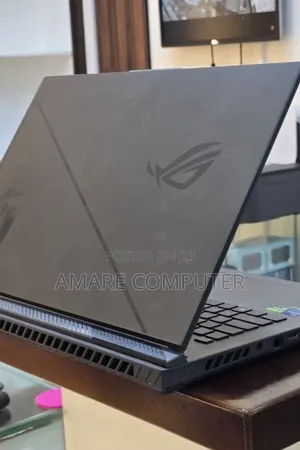 New Laptop Asus ROG Strix G18 16GB Intel Core i9 SSD 1T
