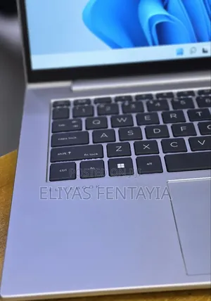 New Laptop HP EliteBook 840 10 16GB Intel Core i7 SSD 512GB
