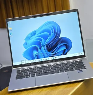 New Laptop HP EliteBook 840 10 16GB Intel Core i7 SSD 512GB