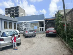 6bdrm Villa in Villa House, Bole for sale