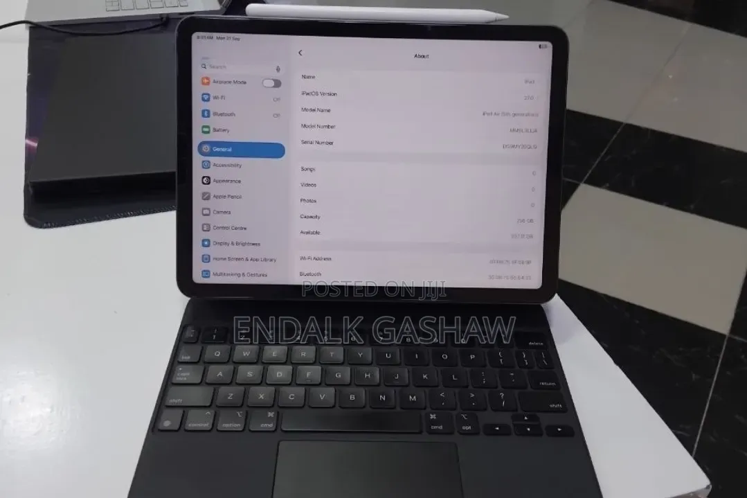 New Apple iPad Air (2022) 256 GB