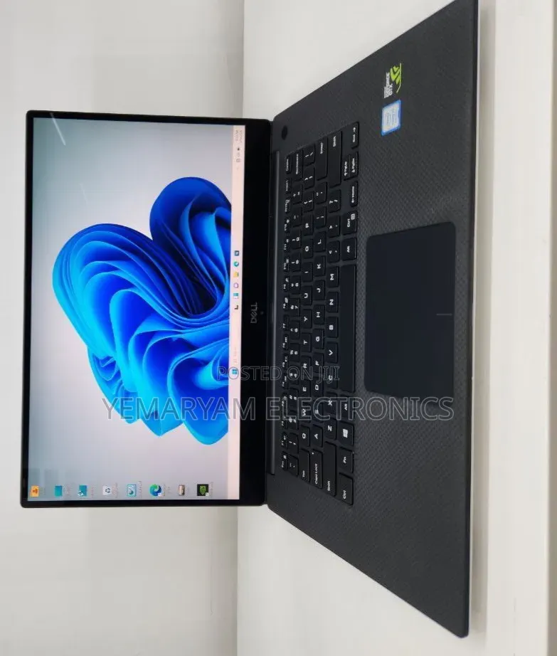 New Laptop Dell XPS 15 16GB Intel Core i7 SSD 512GB