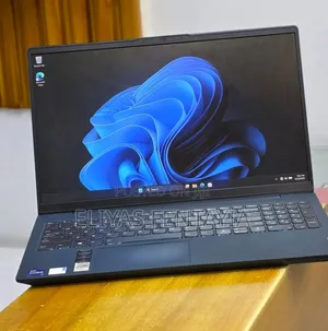 New Laptop Lenovo 12GB Intel Core i7 SSHD (Hybrid) 512GB