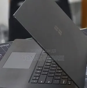 New Laptop Microsoft Surface 16GB Intel Core i7 SSD 512GB