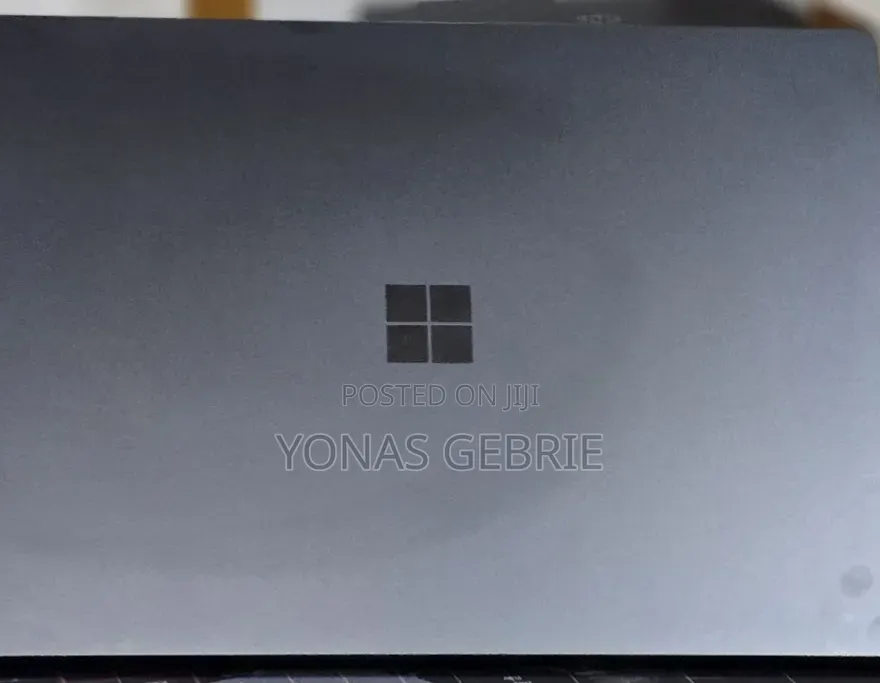 New Laptop Microsoft Surface 16GB Intel Core i7 SSD 512GB