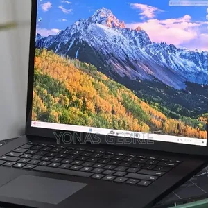 New Laptop Microsoft Surface 16GB Intel Core i7 SSD 512GB