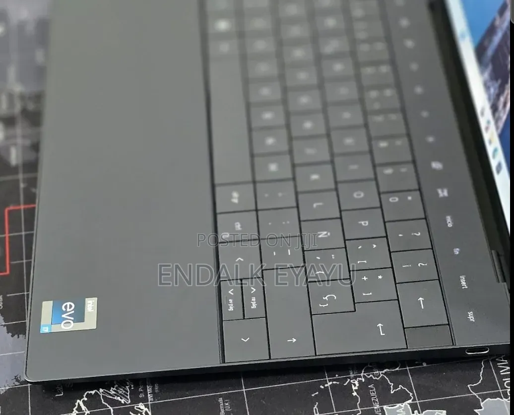 New Laptop Dell XPS 13 16GB Intel Core i7 SSD 512GB