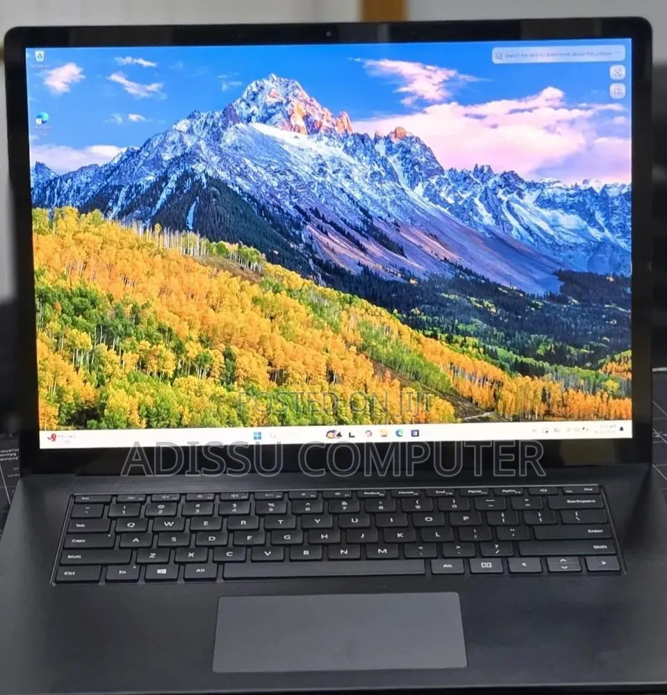 New Laptop Microsoft Surface 32GB Intel Core i7 SSD 1T