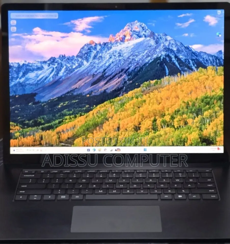 New Laptop Microsoft Surface 32GB Intel Core i7 SSD 1T
