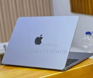 New Laptop Apple MacBook Air 2022 M2 8GB Intel Core i5 SSD 256GB