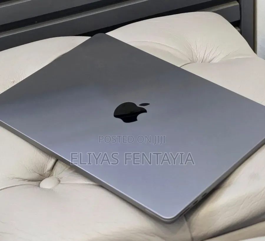 New Laptop Apple MacBook Air 2022 M2 8GB Intel Core i5 SSD 256GB