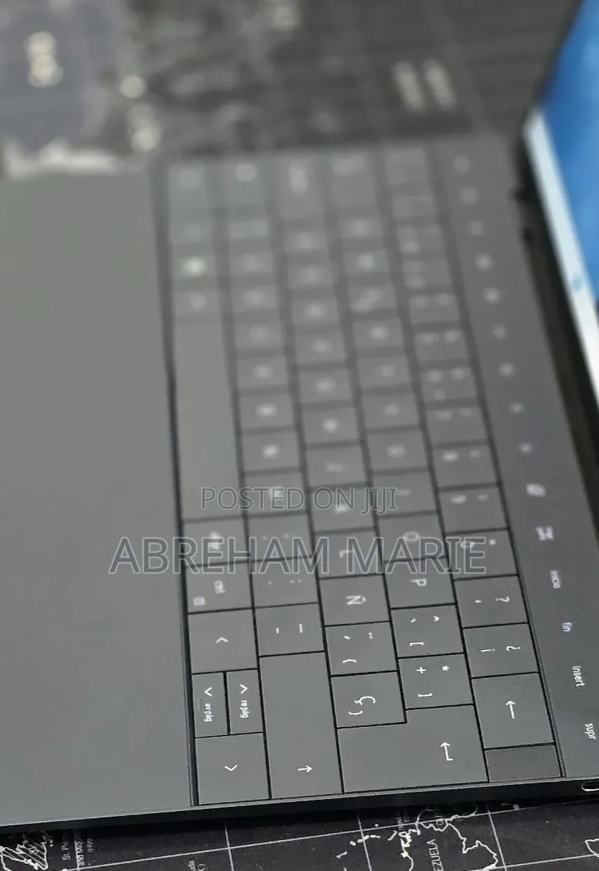 New Laptop Dell XPS 13 16GB Intel Core i7 SSD 512GB