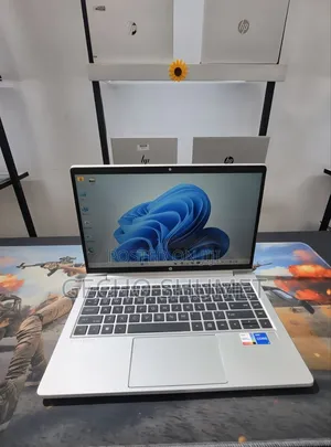 New Laptop HP EliteBook 640 G10 16GB Intel Core i7 SSD 1T