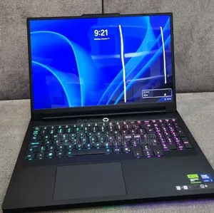 New Laptop Lenovo Legion Pro 7 32GB Intel Core Ultra 9 SSD 2T