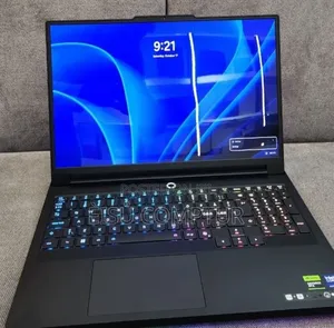 New Laptop Lenovo Legion Pro 7 32GB Intel Core Ultra 9 SSD 2T