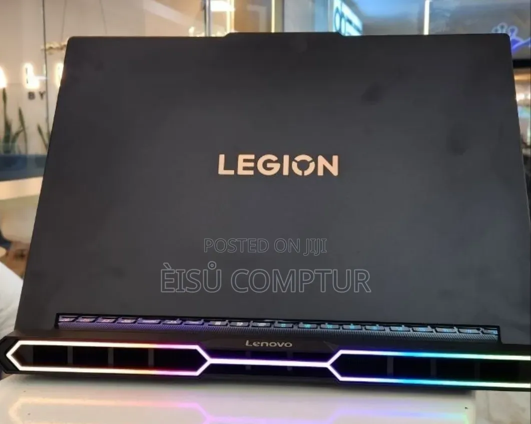 New Laptop Lenovo Legion Pro 7 32GB Intel Core Ultra 9 SSD 2T