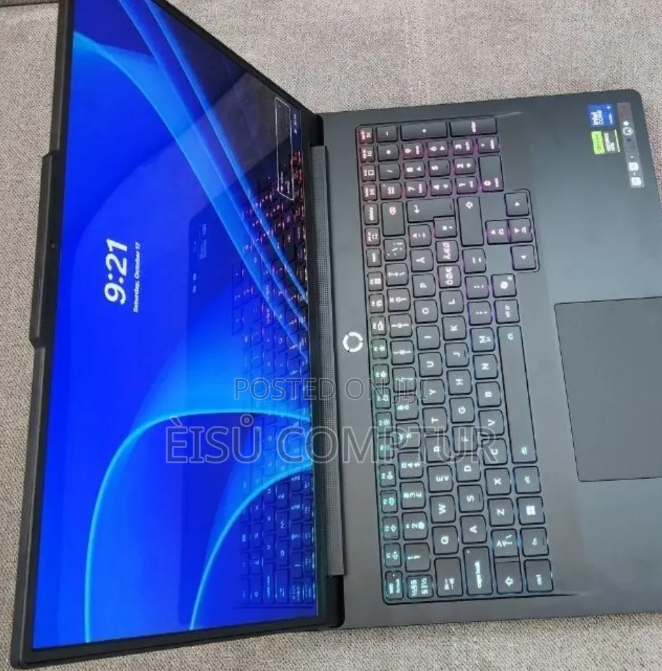 New Laptop Lenovo Legion Pro 7 32GB Intel Core Ultra 9 SSD 2T
