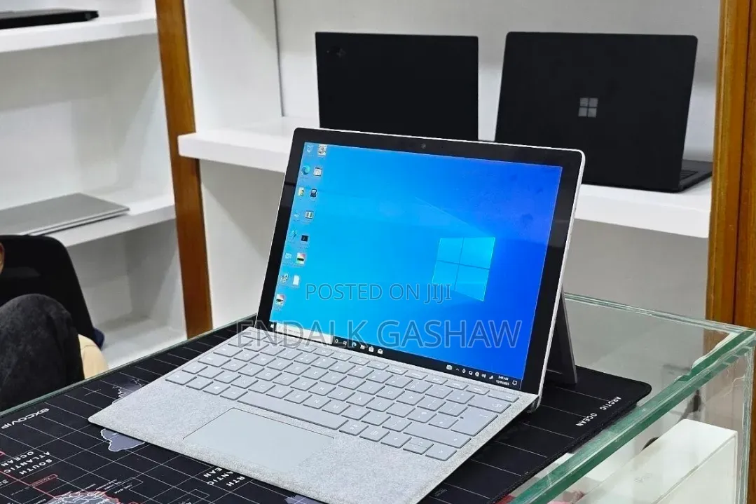 New Laptop Microsoft Surface Pro 6 8GB Intel Core i5 SSD 256GB