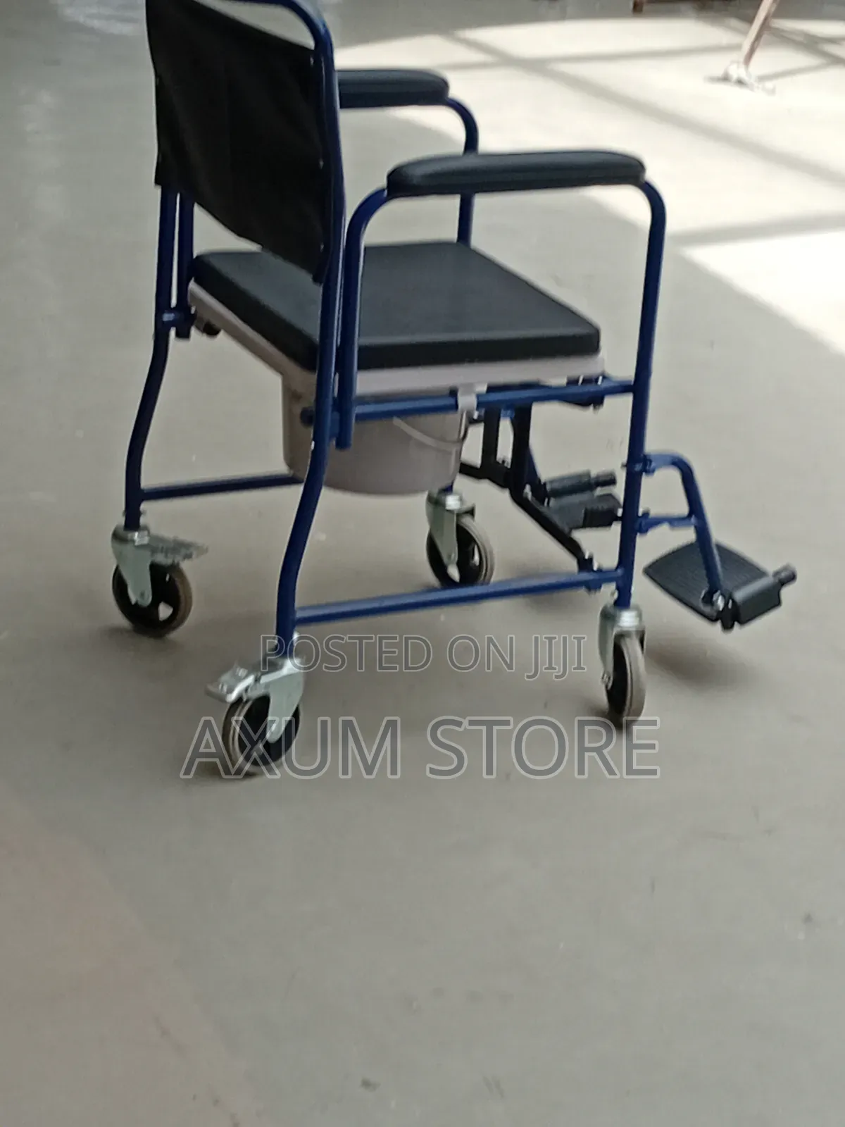 የአካል ጉዳተኞች ሽንት ቤት ወንበር – Disability Commode Chair