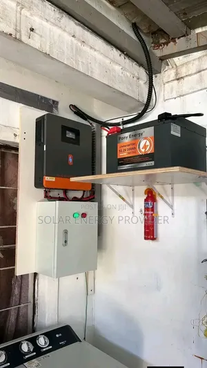8kw Hybrid Invertor and Lithium Ion Batteries
