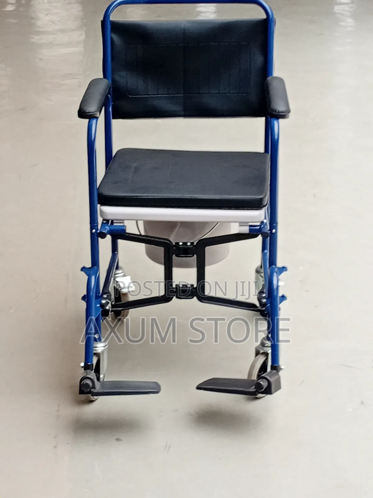 ለሆስፒታል የሚሆን የሽንት ቤት ወንበር – Hospital Grade Commode Chair