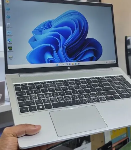 New Laptop HP ProBook 450 G8 16GB Intel Core i7 SSD 512GB