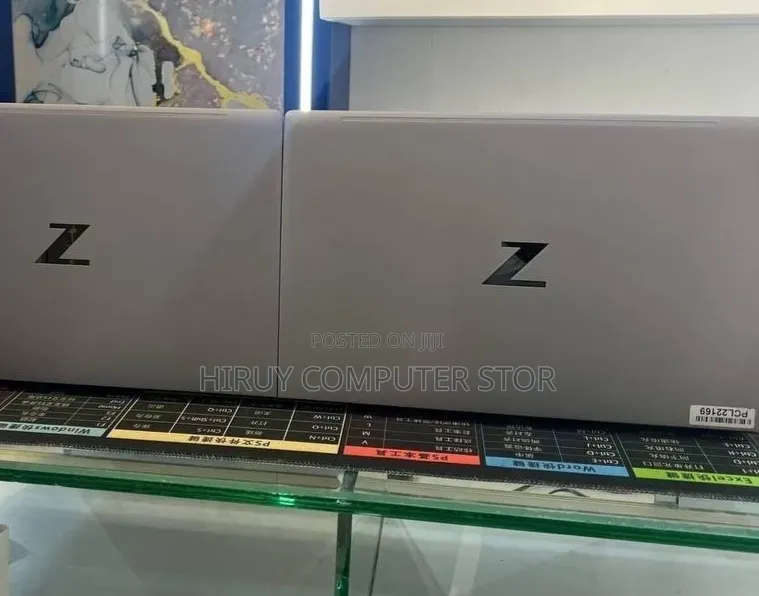 New Laptop HP ZBook 14 16GB Intel Core i7 SSD 512GB