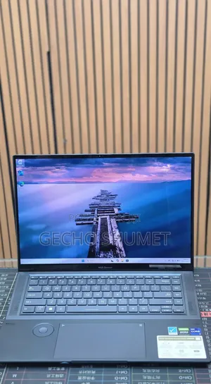 New Laptop Asus 32GB Intel Core i9 SSD 1T