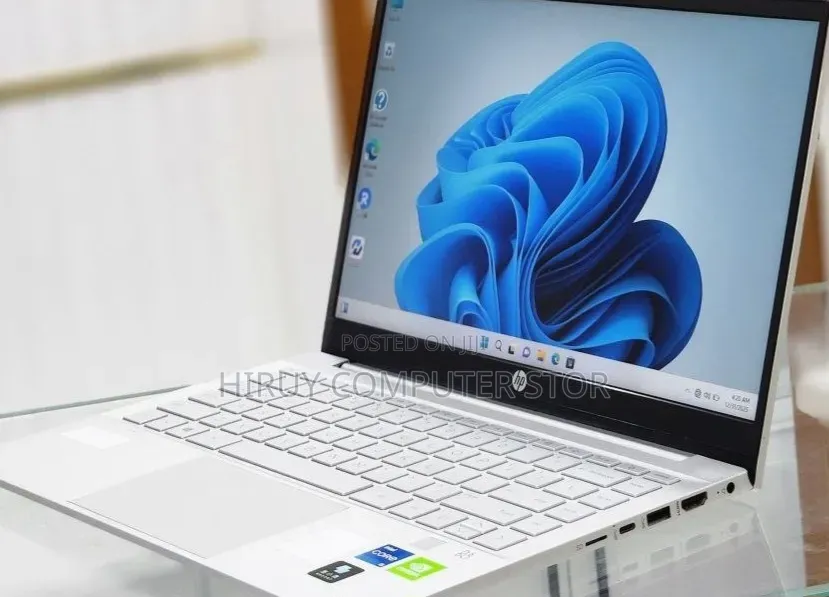 New Laptop HP Pavilion 14 16GB Intel Core i5 SSD 512GB